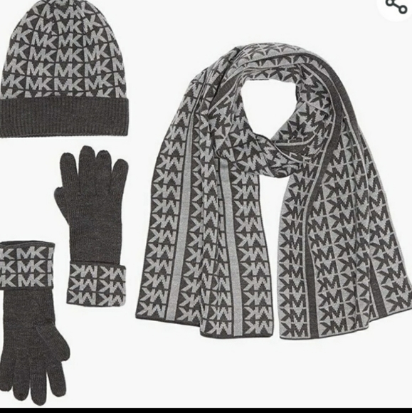 Michael kors ladies scarf, beanie and gloves  matching set - Picture 2 of 8